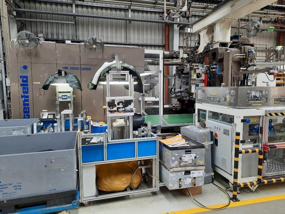 Prikaz stroja Battenfeld HM2000/19000 sprijeda