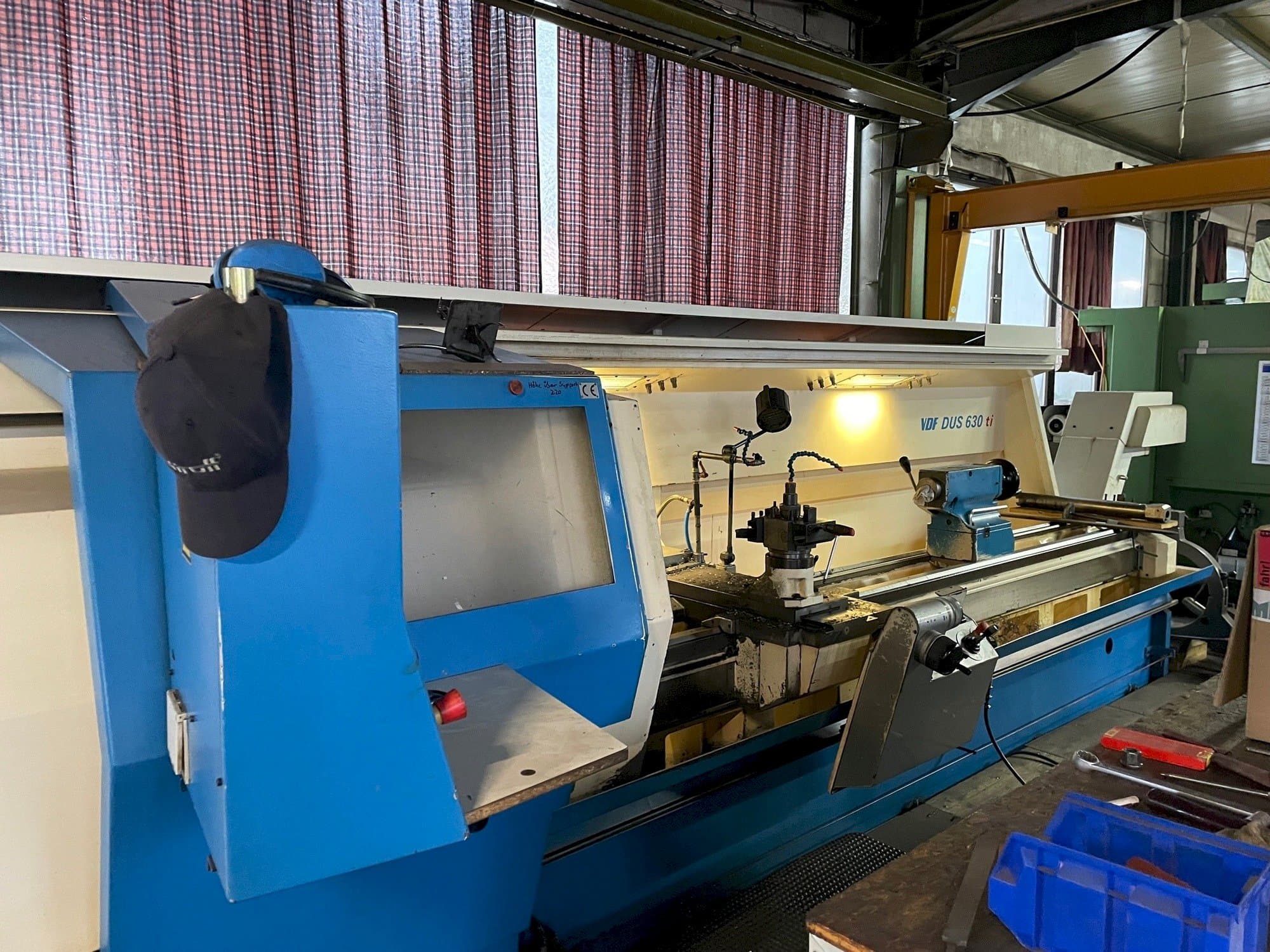 Prikaz stroja VDF BOEHRINGER sprijeda