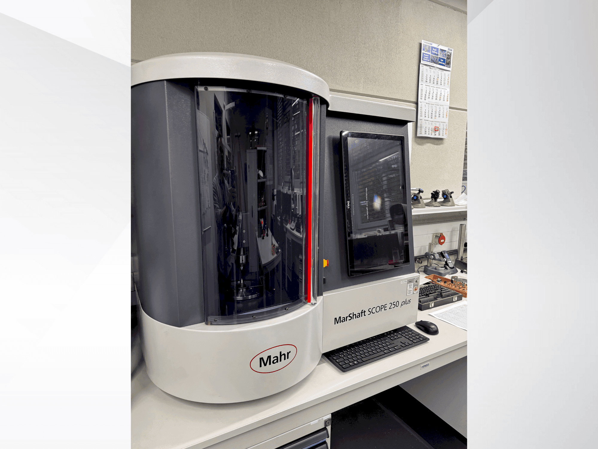Prikaz stroja MAHR MahrShaft SCOPE 250 plus sprijeda