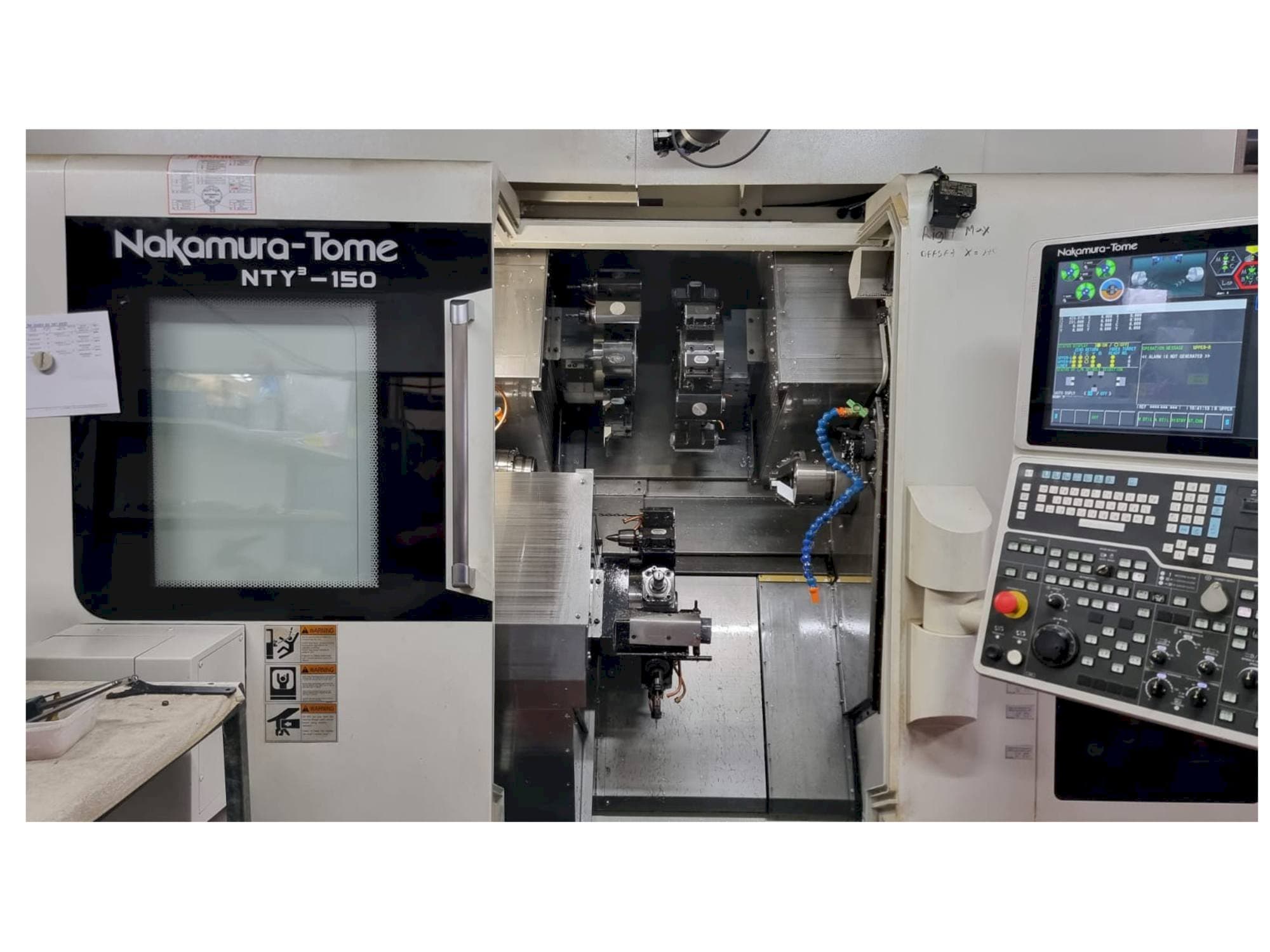 Prikaz stroja NAKAMURA-TOME NTY3-150 sprijeda