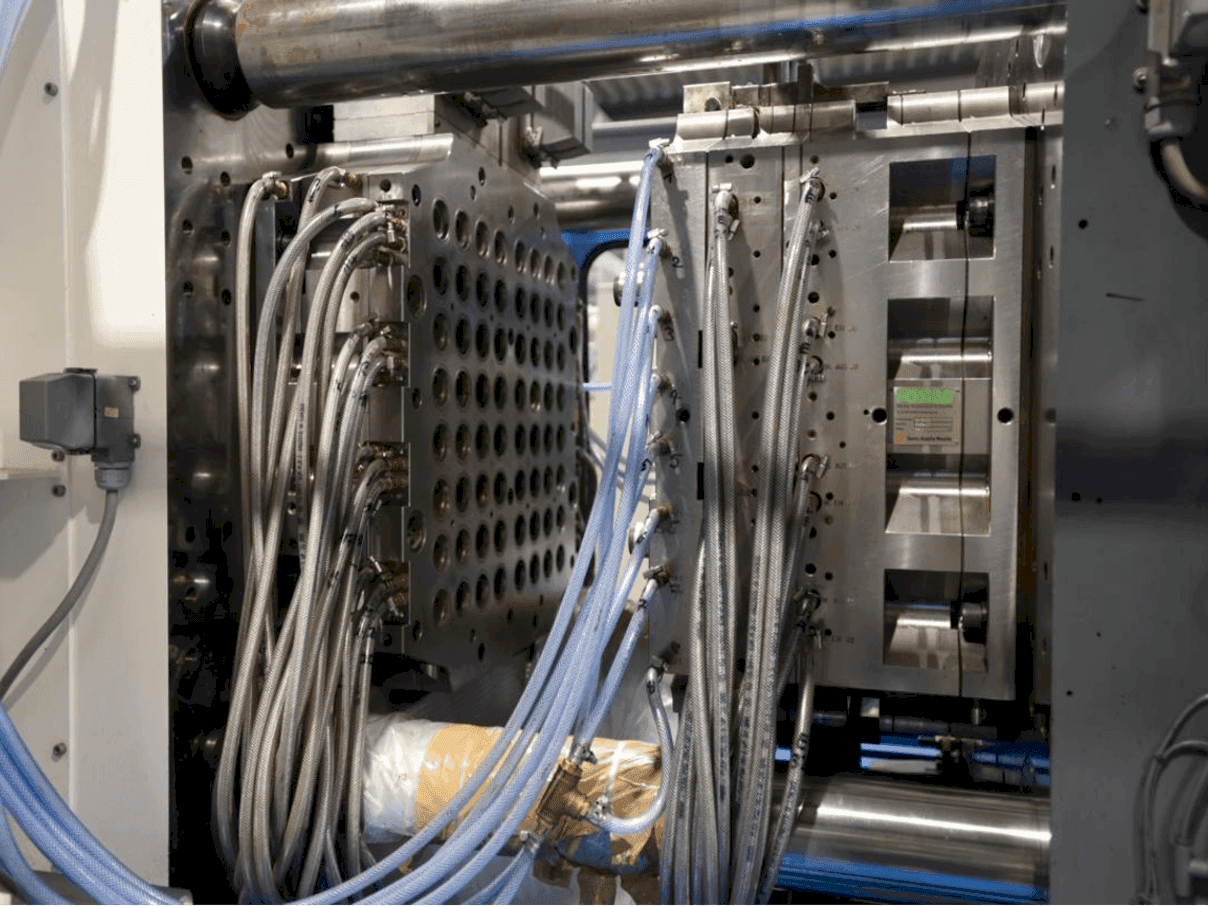 Prikaz bočne strane stroja FOSTAG 64fold