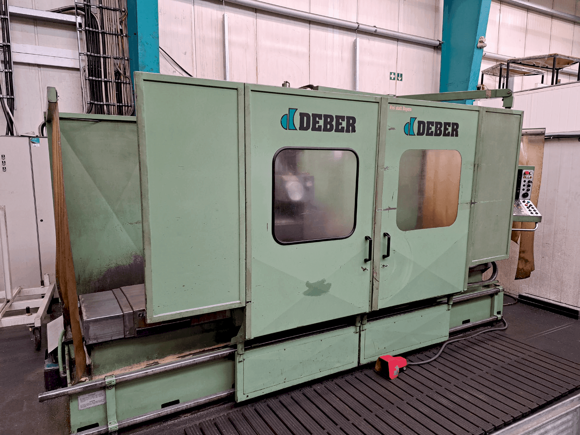 Prikaz stroja DEBER Dinamyc 2 sprijeda