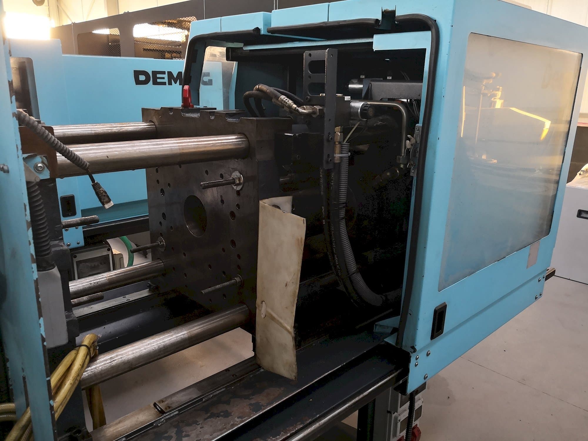 Radni prostor stroja DEMAG Ergotech 80/400 viva