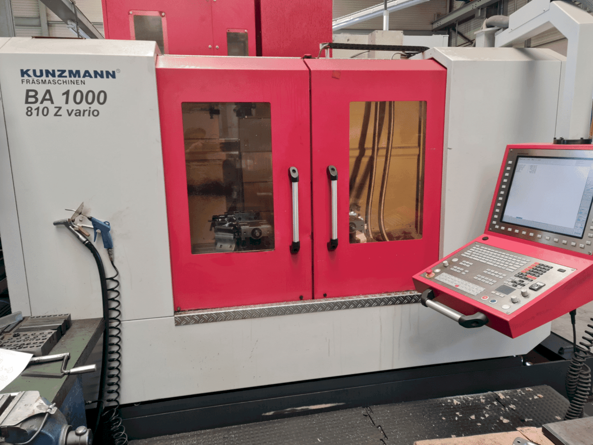 Prikaz  stroja KUNZMANN BA 1000/810 Vario  (2013)  sprijeda