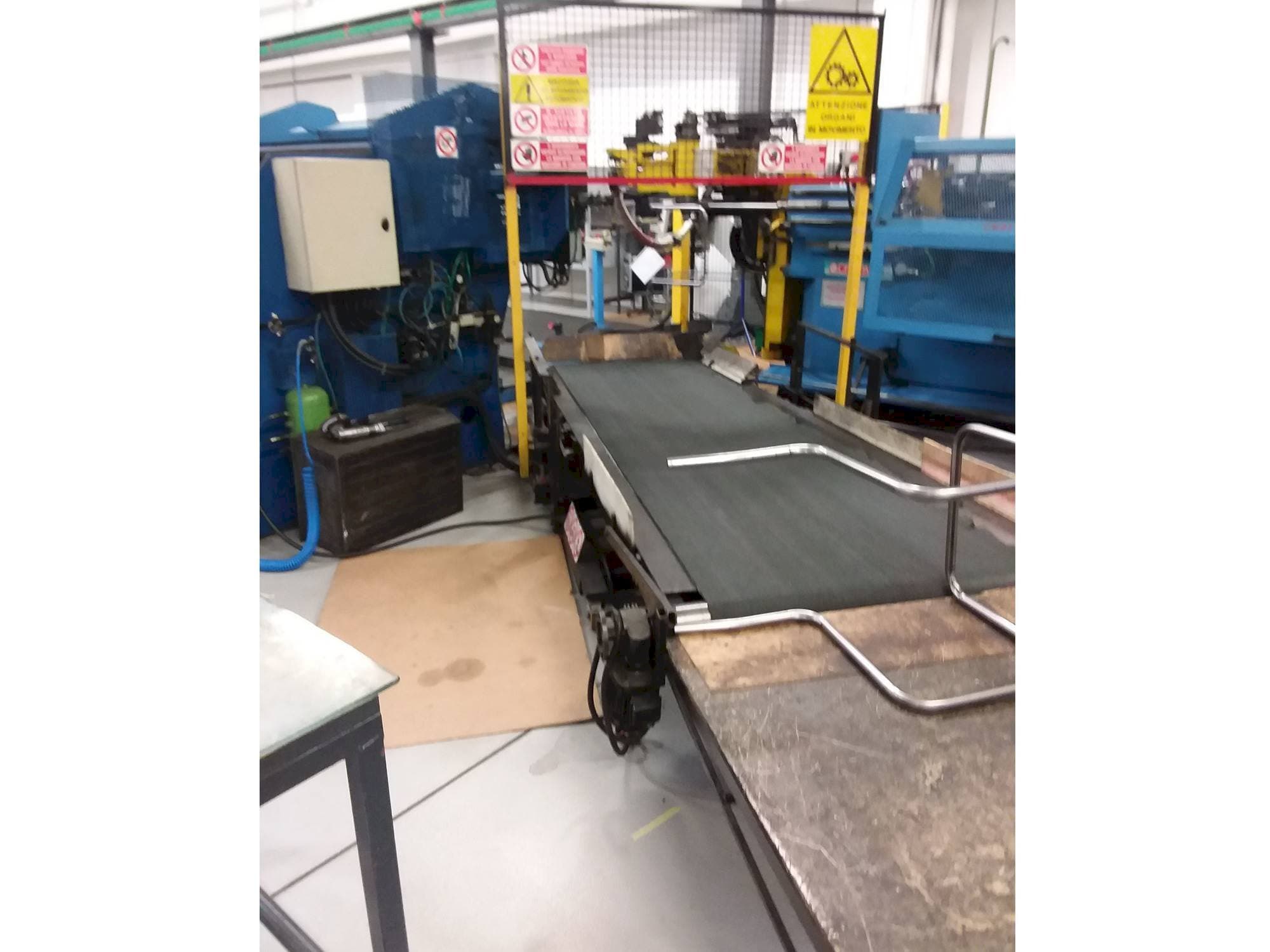 Prikaz stroja Crippa 532 sprijeda