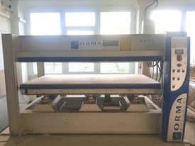 Prikaz  stroja ORMA NPC/DIGIT 6/90  sprijeda