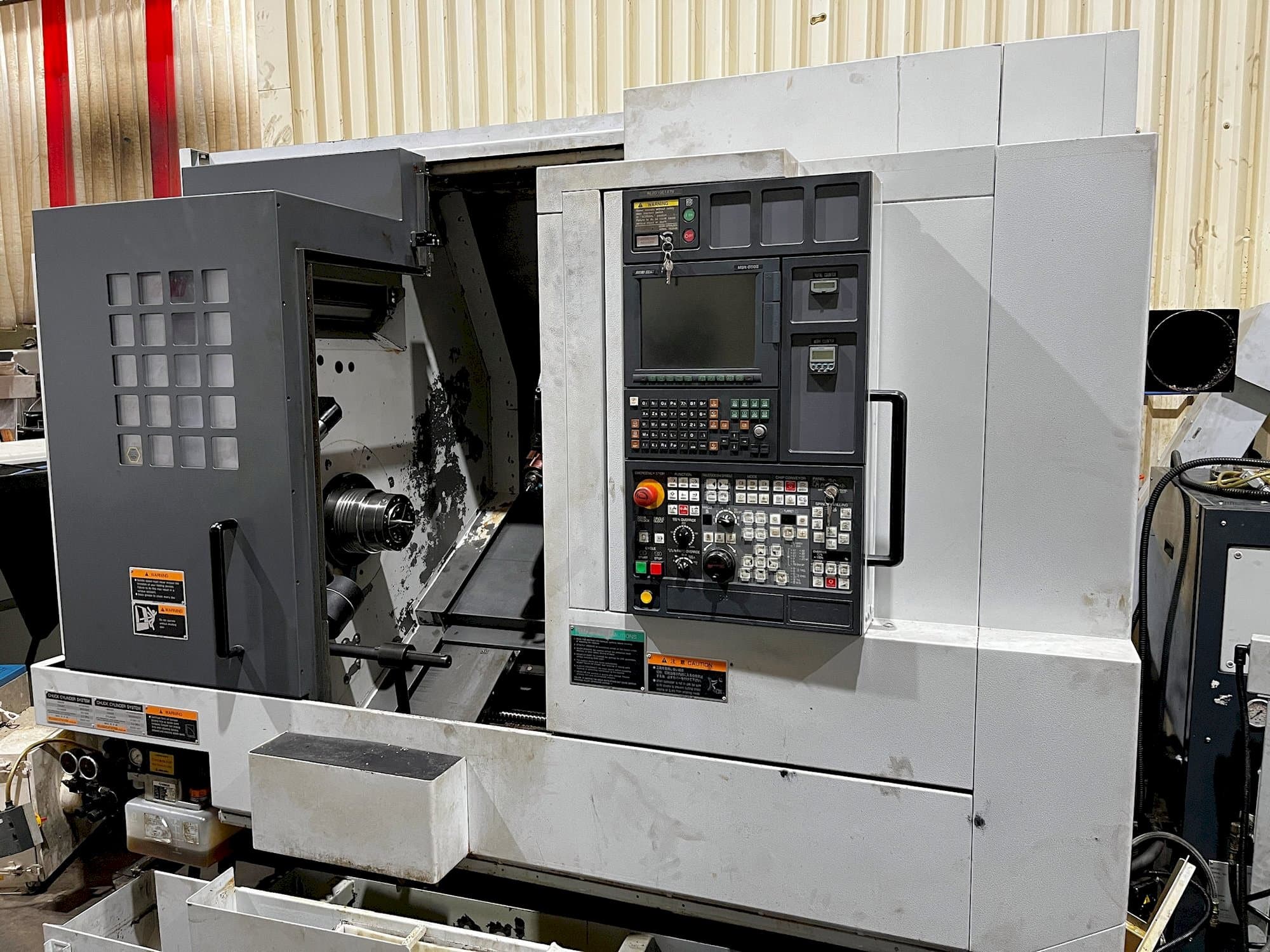 Prikaz stroja MORI SEIKI NL 2000SY/500 sprijeda