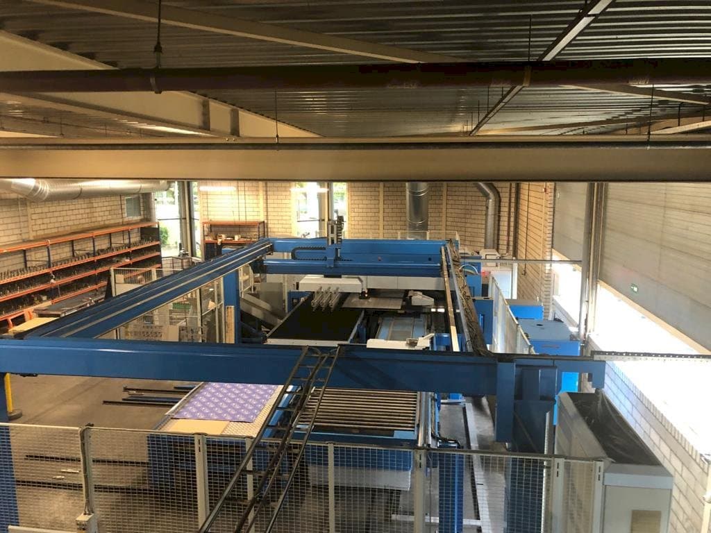 Prikaz stroja Finn-Power LB 6 UVH sprijeda