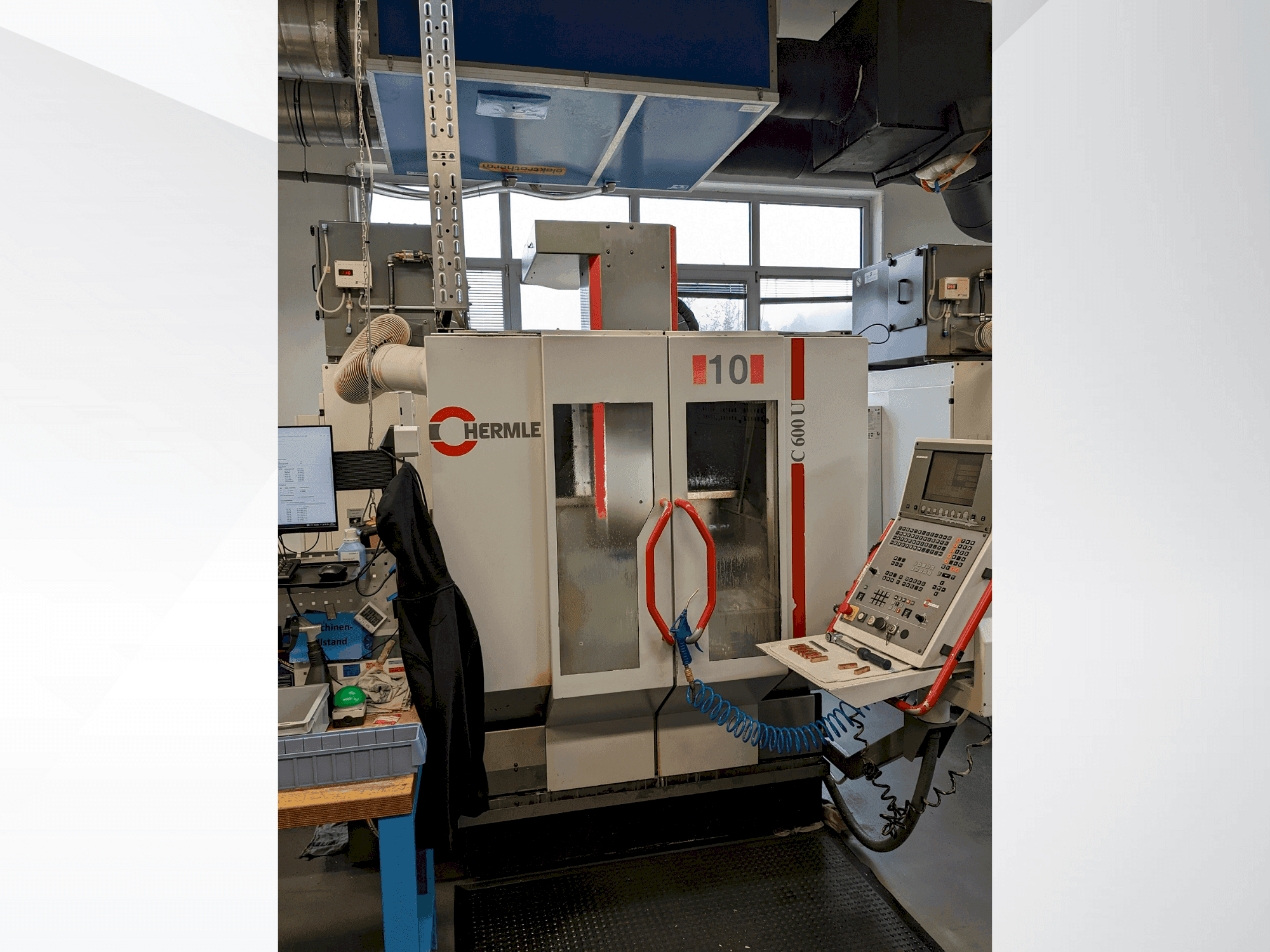 Prikaz stroja HERMLE C600U sprijeda