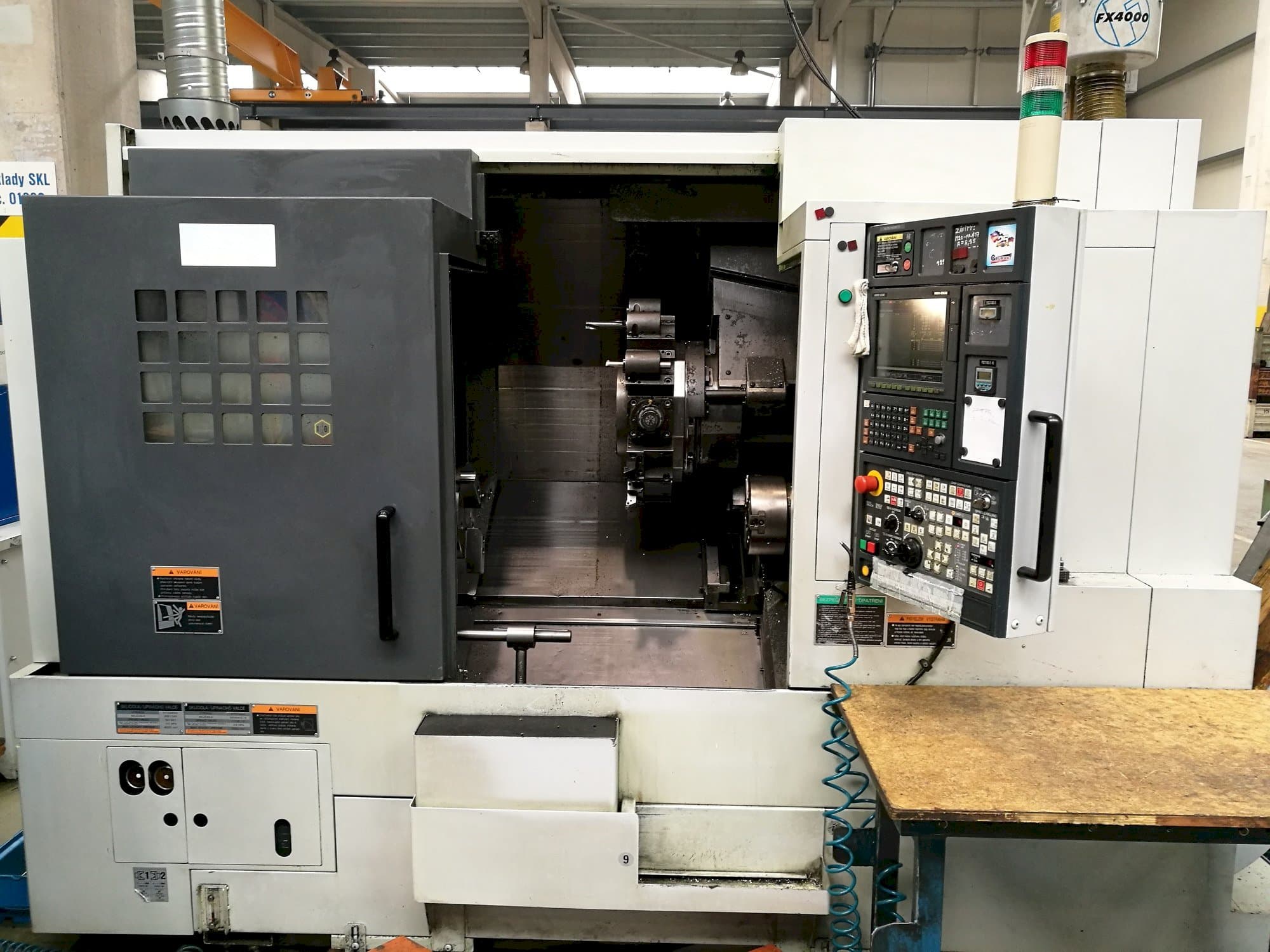 Prikaz  stroja MORI SEIKI NL 2500 SY/700  sprijeda