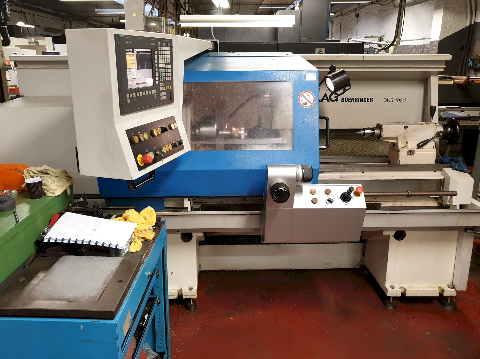 Prikaz stroja BOEHRINGER DUS 400 ti sprijeda