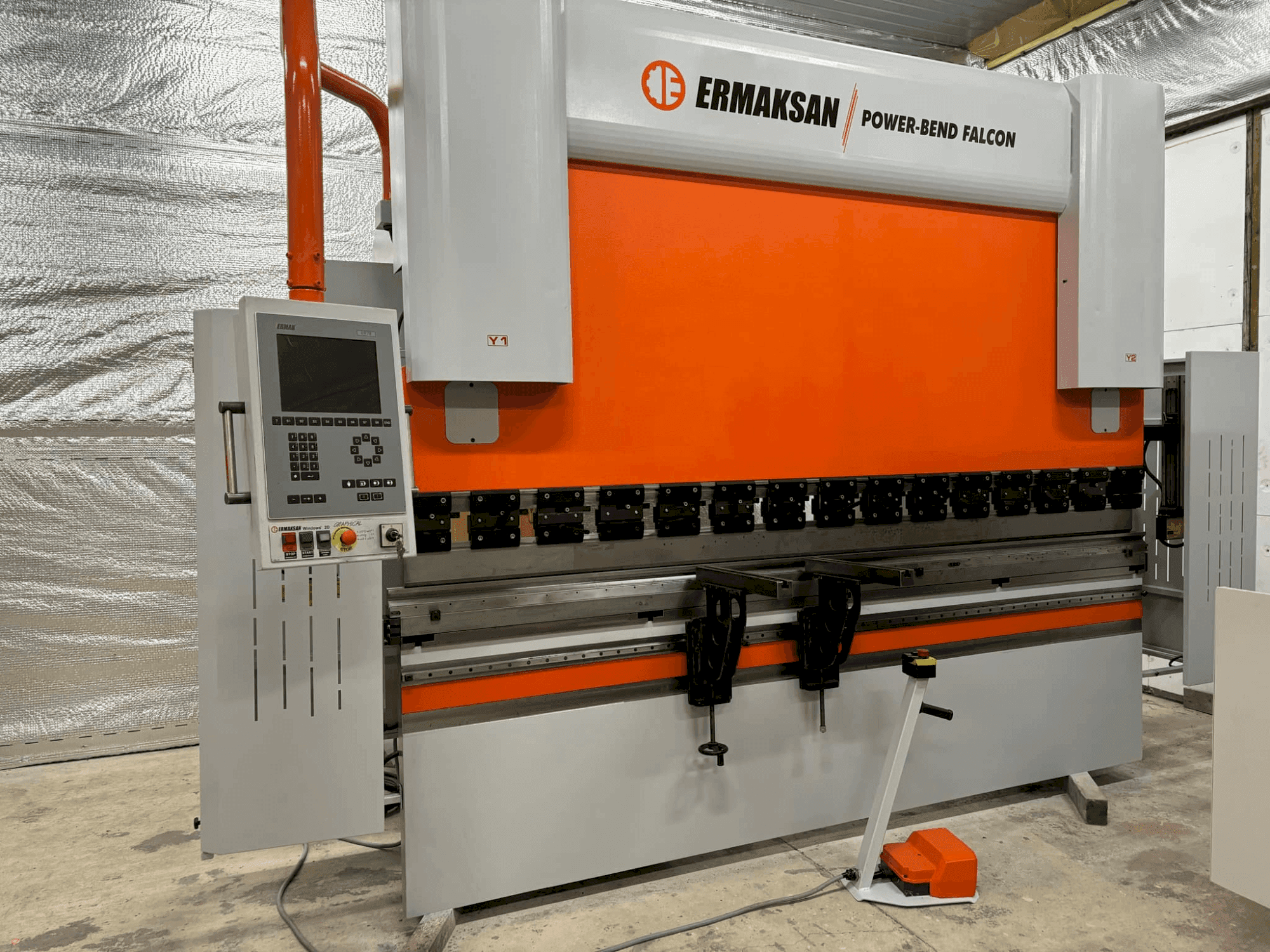 Prikaz  stroja ERMAKSAN POWER-BEND FALCON 3100X175  sprijeda