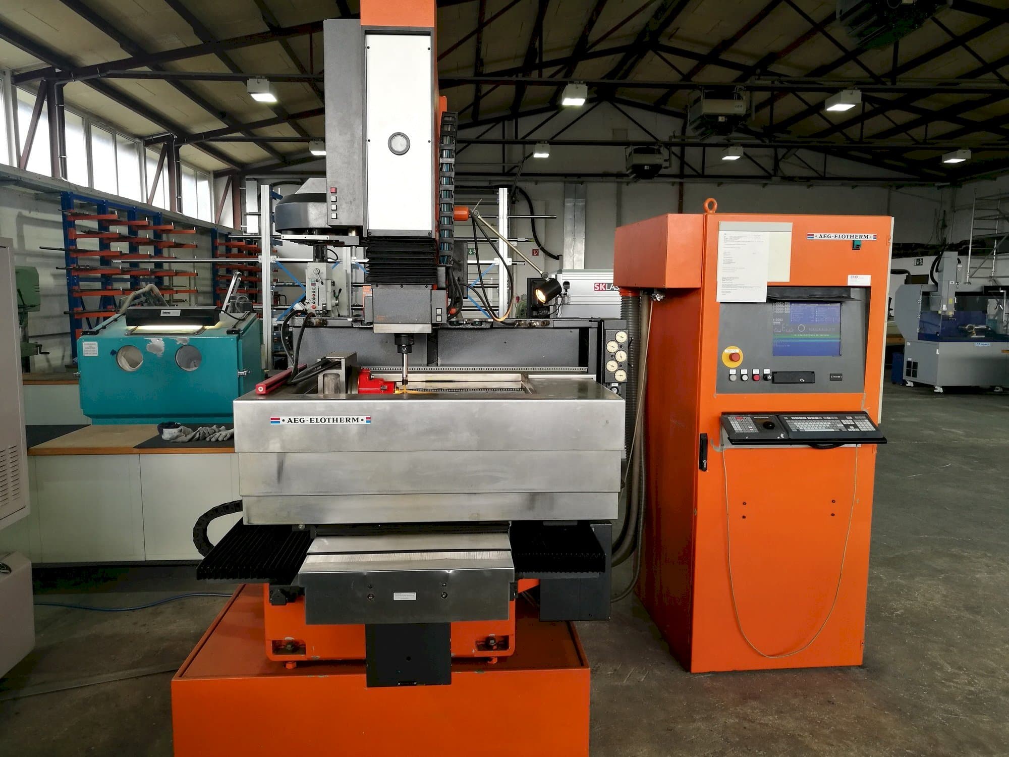 Prikaz stroja AEG-Elotherm Elbomat 222 BA sprijeda