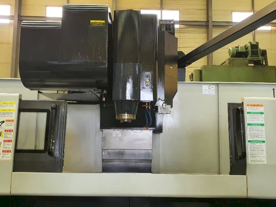 Prikaz stroja Doosan VM 960L sprijeda