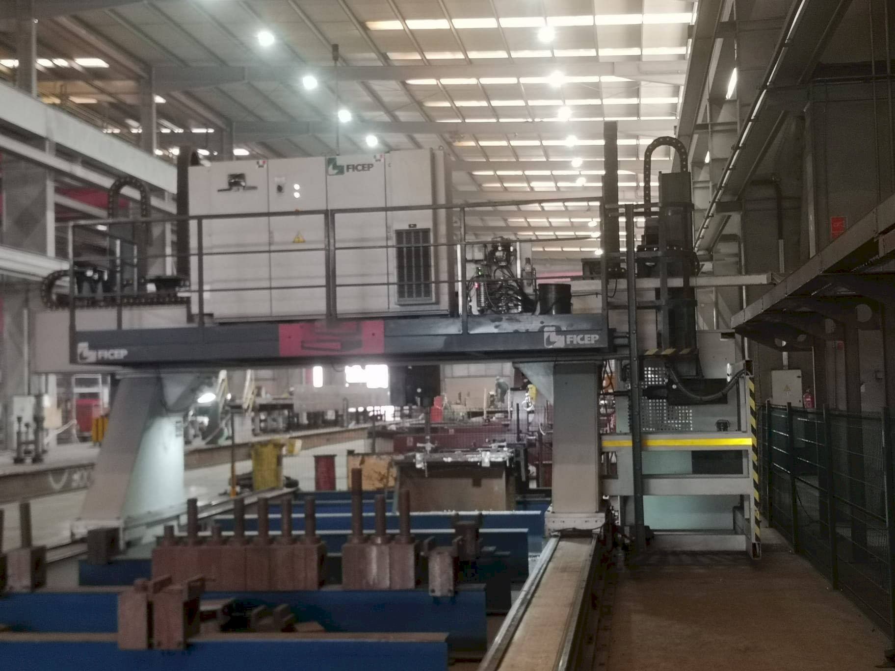 Prikaz stroja FICEP 3003/12 GDD sprijeda