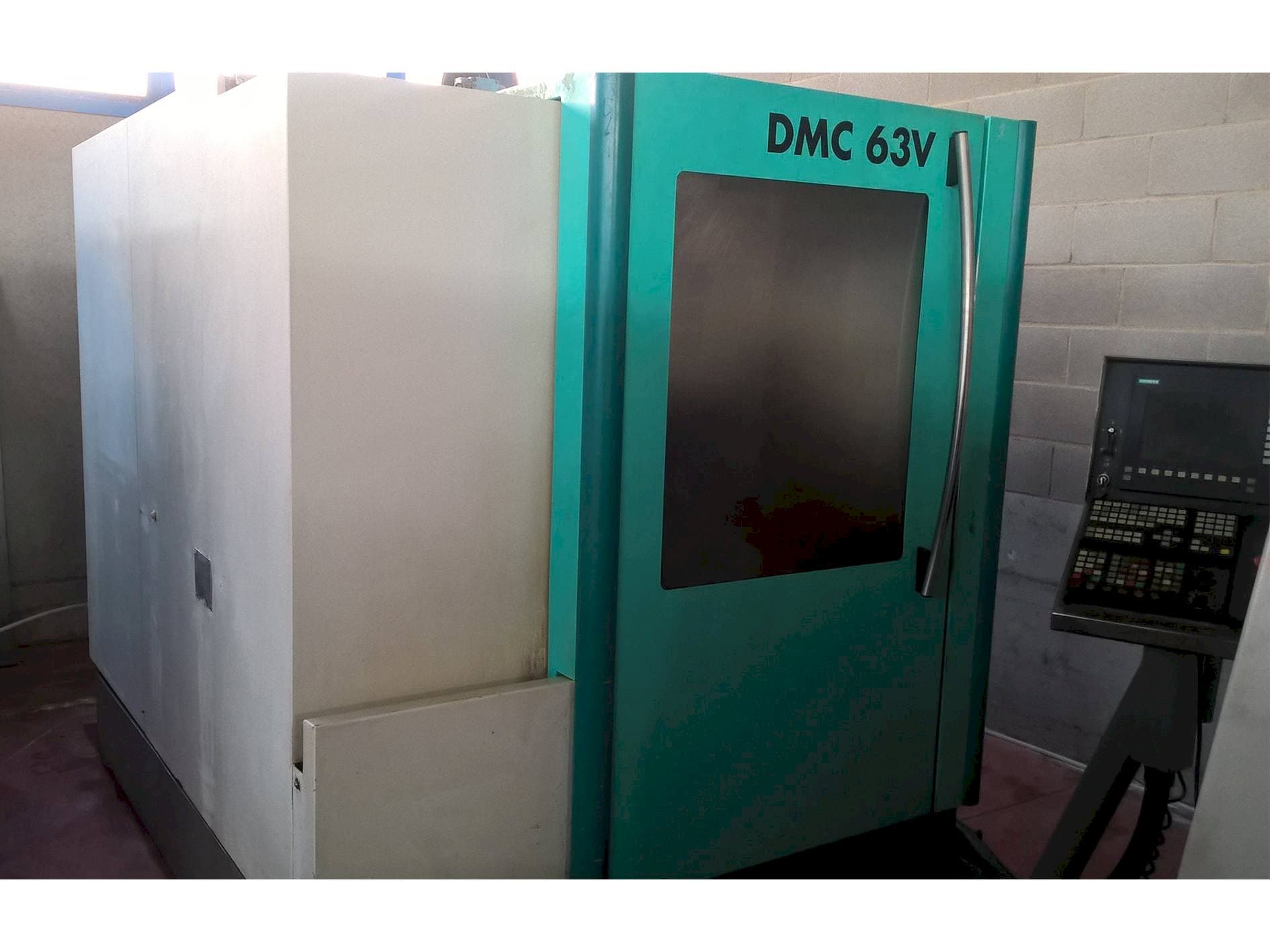 Prikaz stroja DECKEL MAHO DMC 63V sprijeda