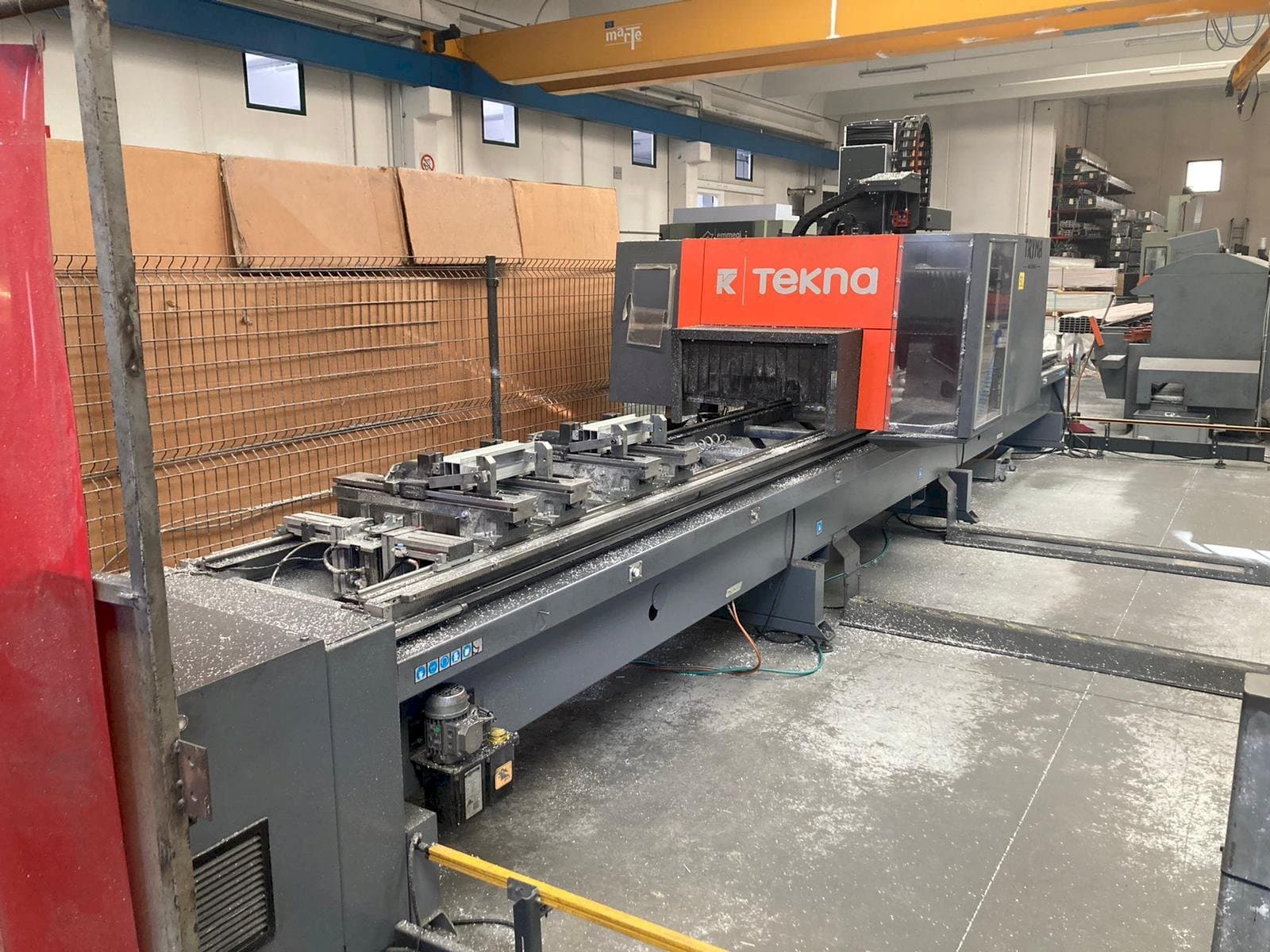 Prikaz  stroja Tekna TKE 944-7  sprijeda