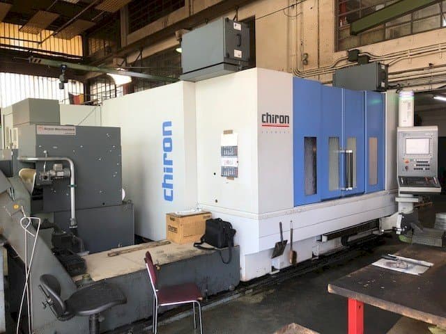 Prikaz stroja CHIRON Mill 2000 sprijeda