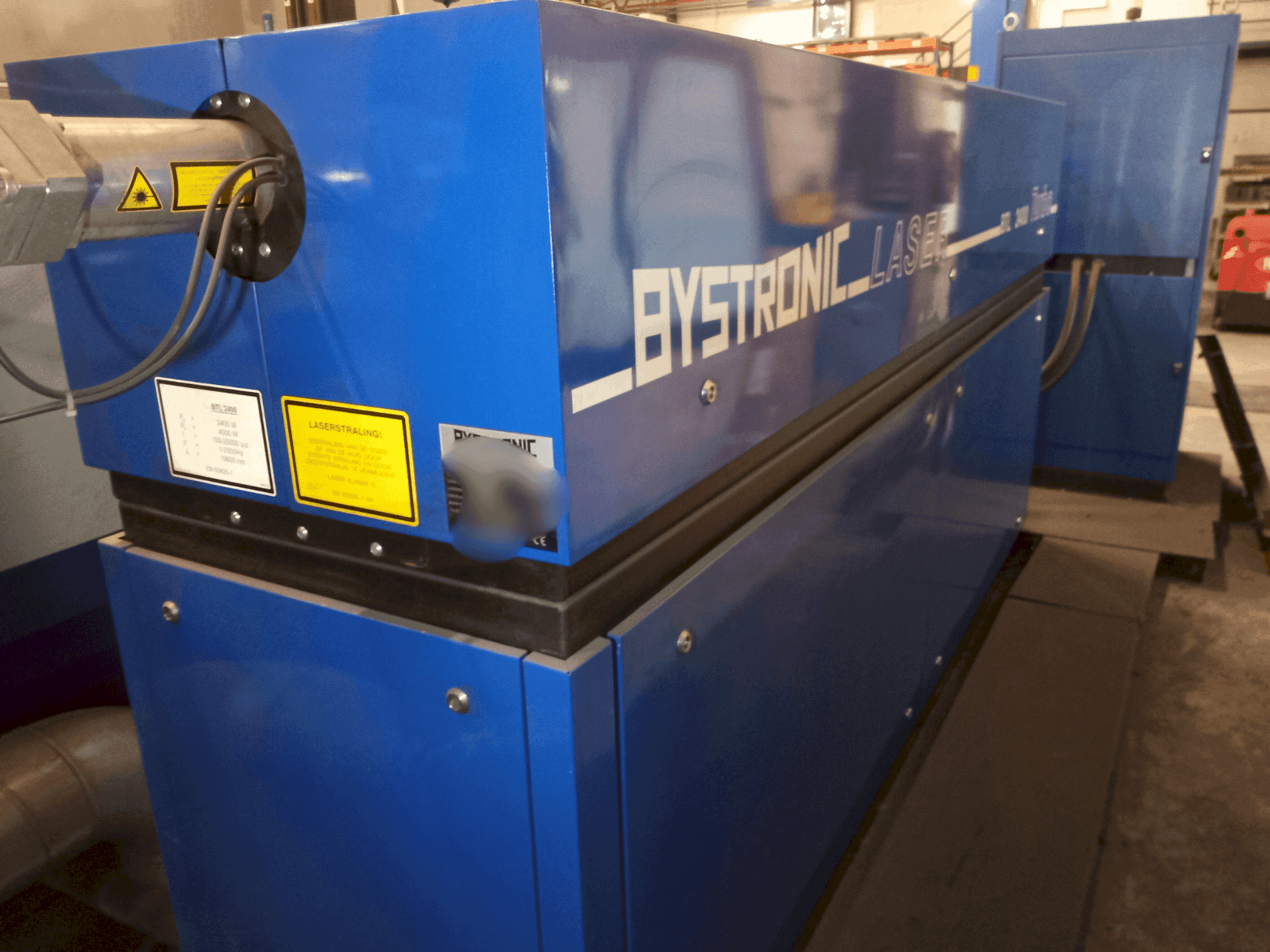 Prikaz  stroja Bystronic BySprint 2512  sprijeda