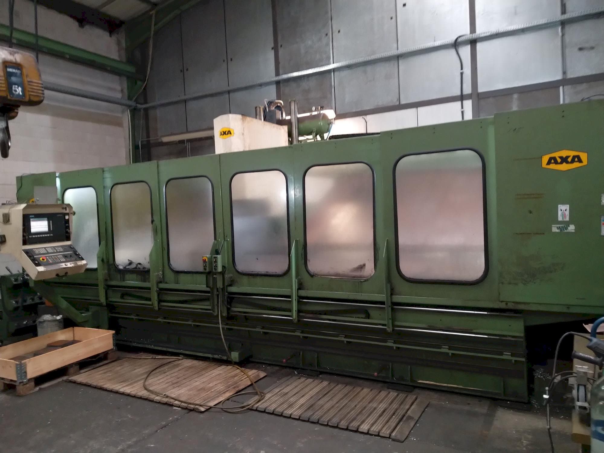 Prikaz stroja AXA VSC 5000-m sprijeda