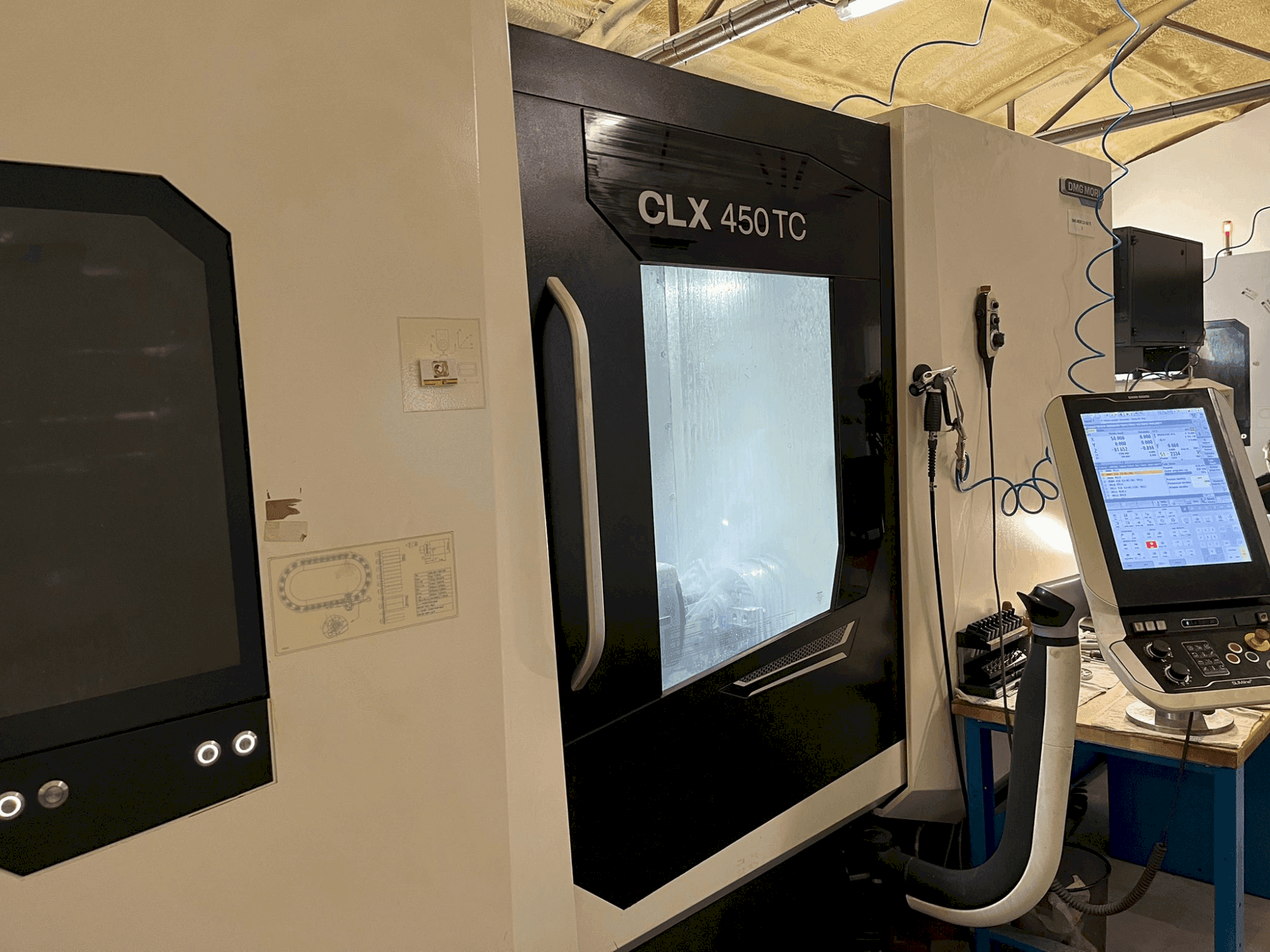 Prikaz stroja DMG MORI CLX 450 TC sprijeda