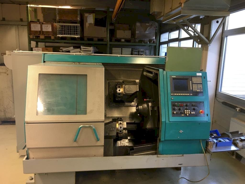 Prikaz stroja Index G200 sprijeda