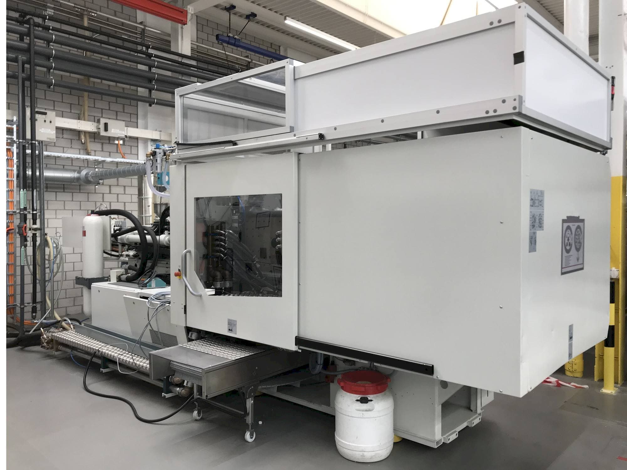 Prikaz stroja Sumitomo Demag EL-EXIS SP 200/560-675 sprijeda