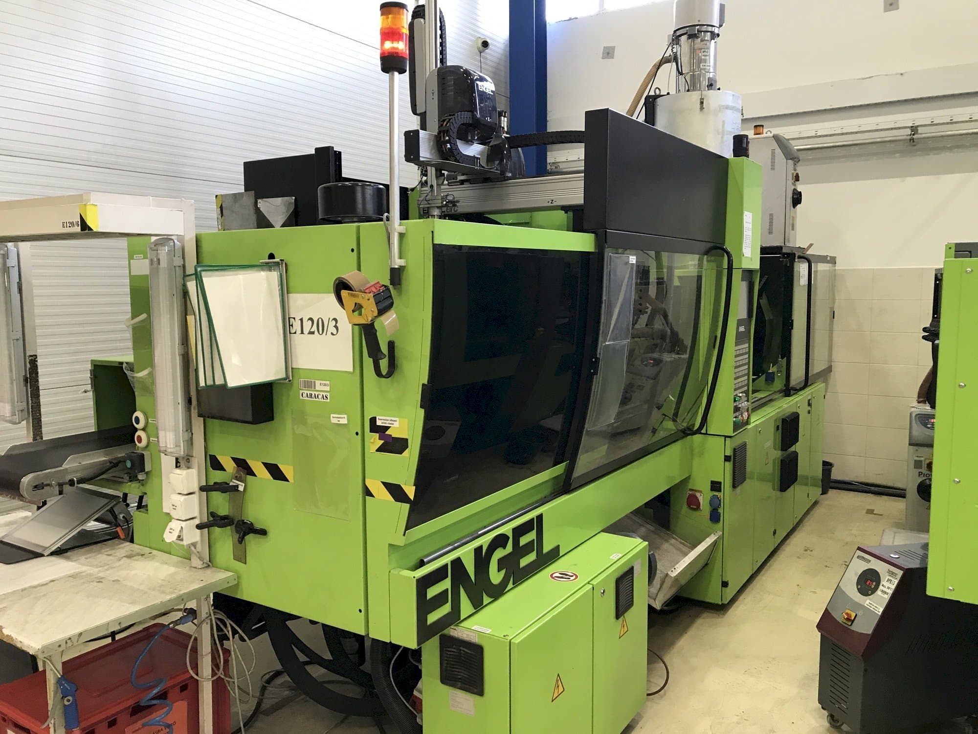 Prikaz stroja ENGEL VC 310/120 Electric sprijeda