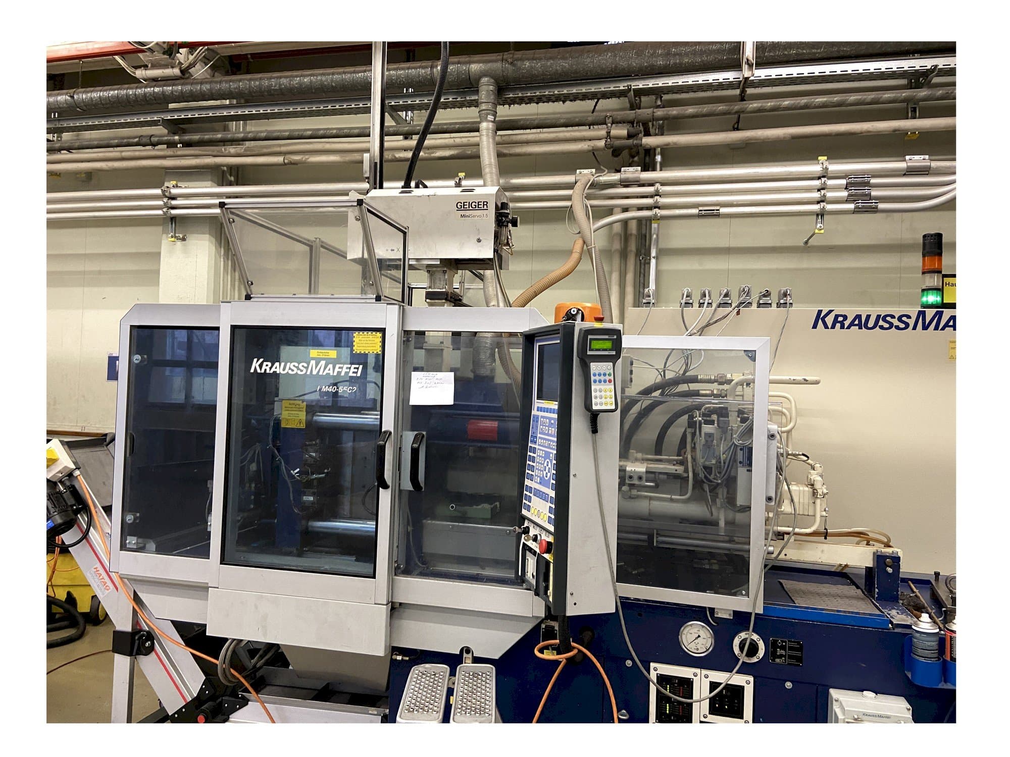 Prikaz stroja Krauss Maffei 40-55 C2 sprijeda