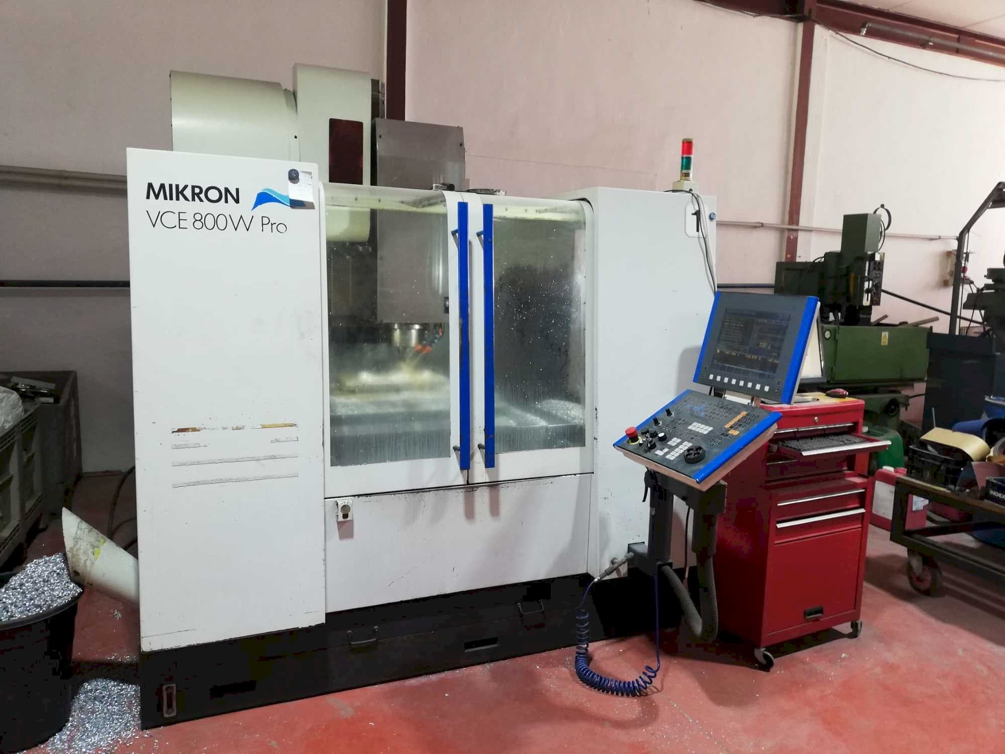 Prikaz stroja MIKRON VCE 800W Pro sprijeda