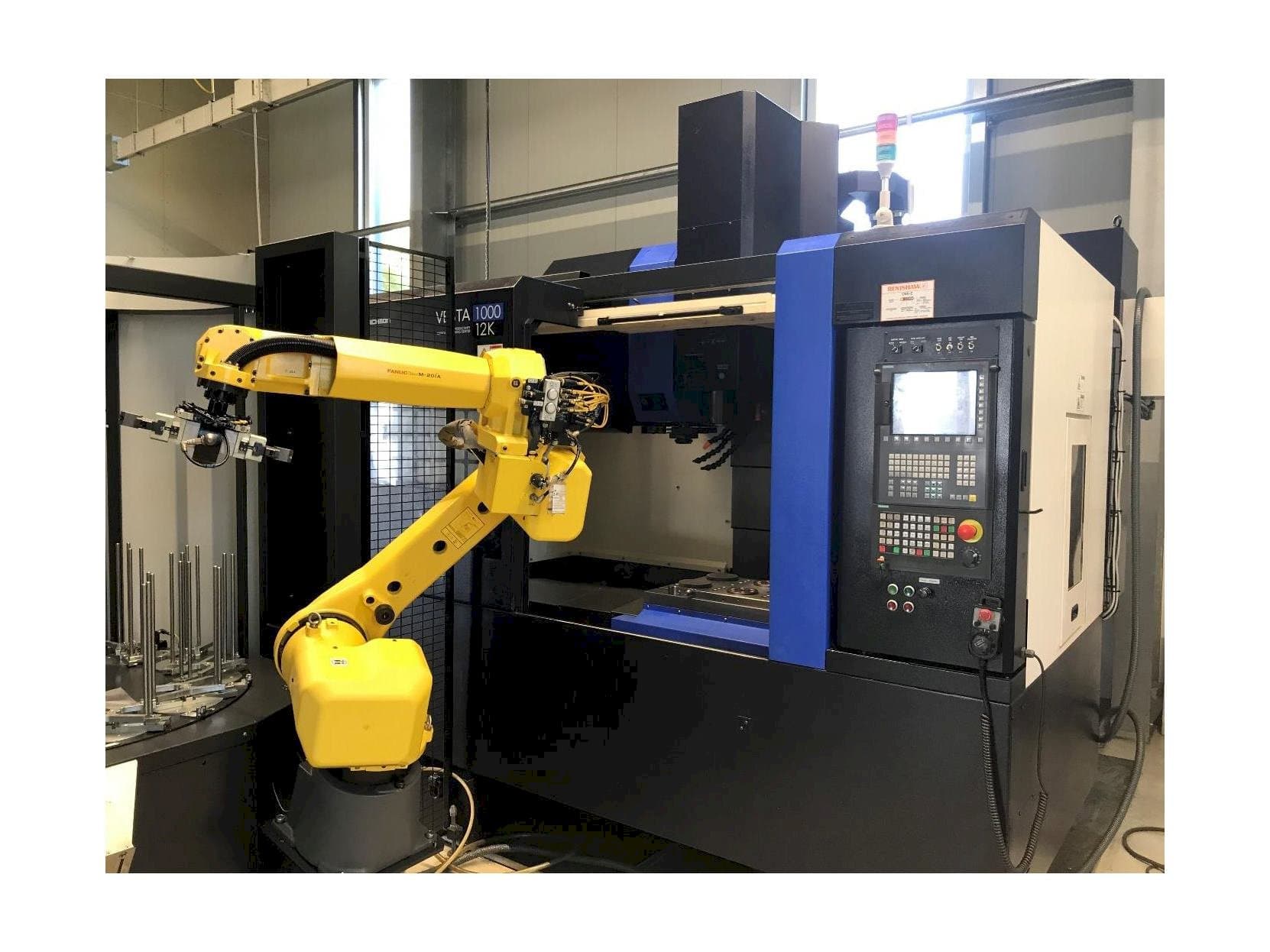 Prikaz stroja HWACHEON Vesta 1000 sprijeda