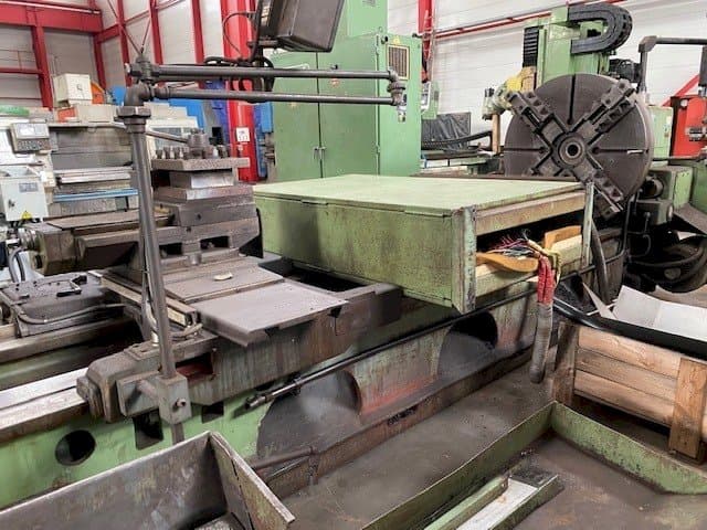 Prikaz stroja TOS SU 100/8000 sprijeda