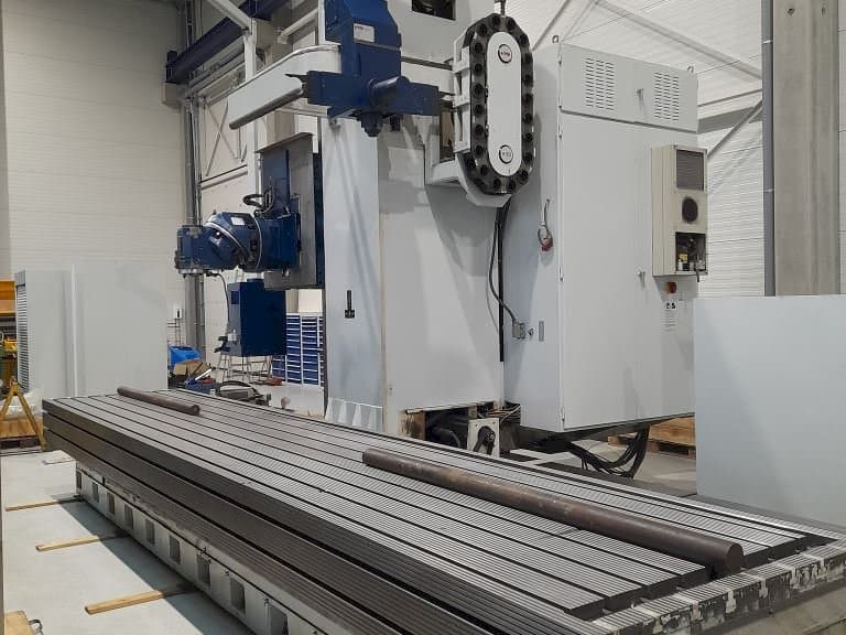Prikaz stroja CME FCM 6000 sprijeda