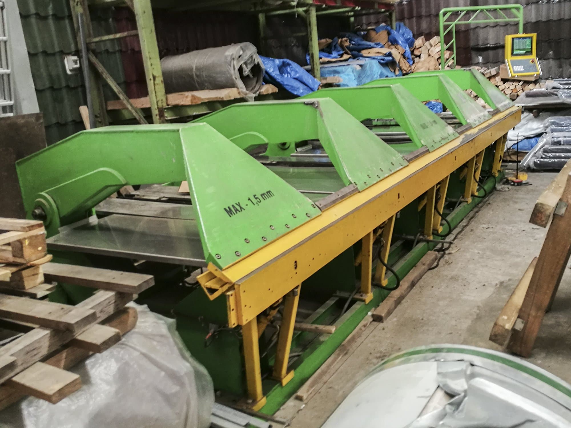 Prikaz stroja BUD-MASZ ZAGINARKA slijeva