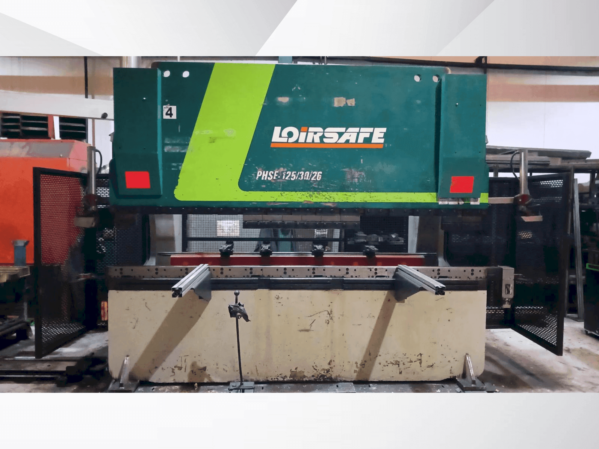 Prikaz stroja LOIRE SAFE PHSE-125/30/26 sprijeda