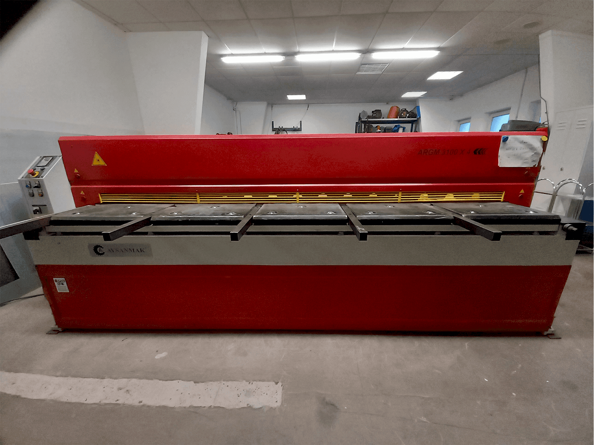 Prikaz stroja AYSANMAK ARGM 3100 x 4 sprijeda