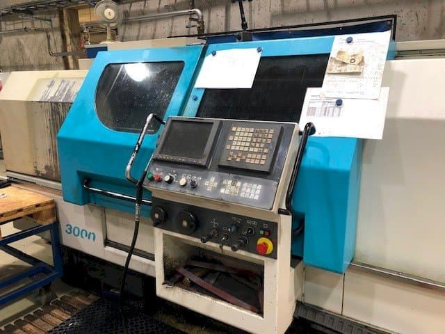 Prikaz  stroja 600 Lathes Combi 3000  sprijeda
