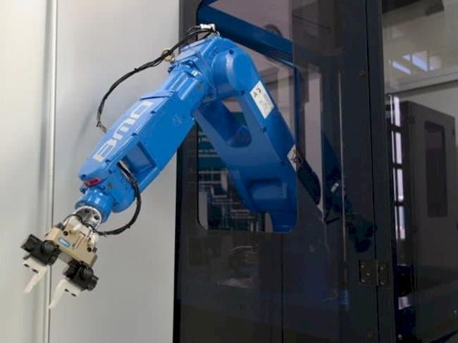 Prikaz stroja BMO LR5 sprijeda