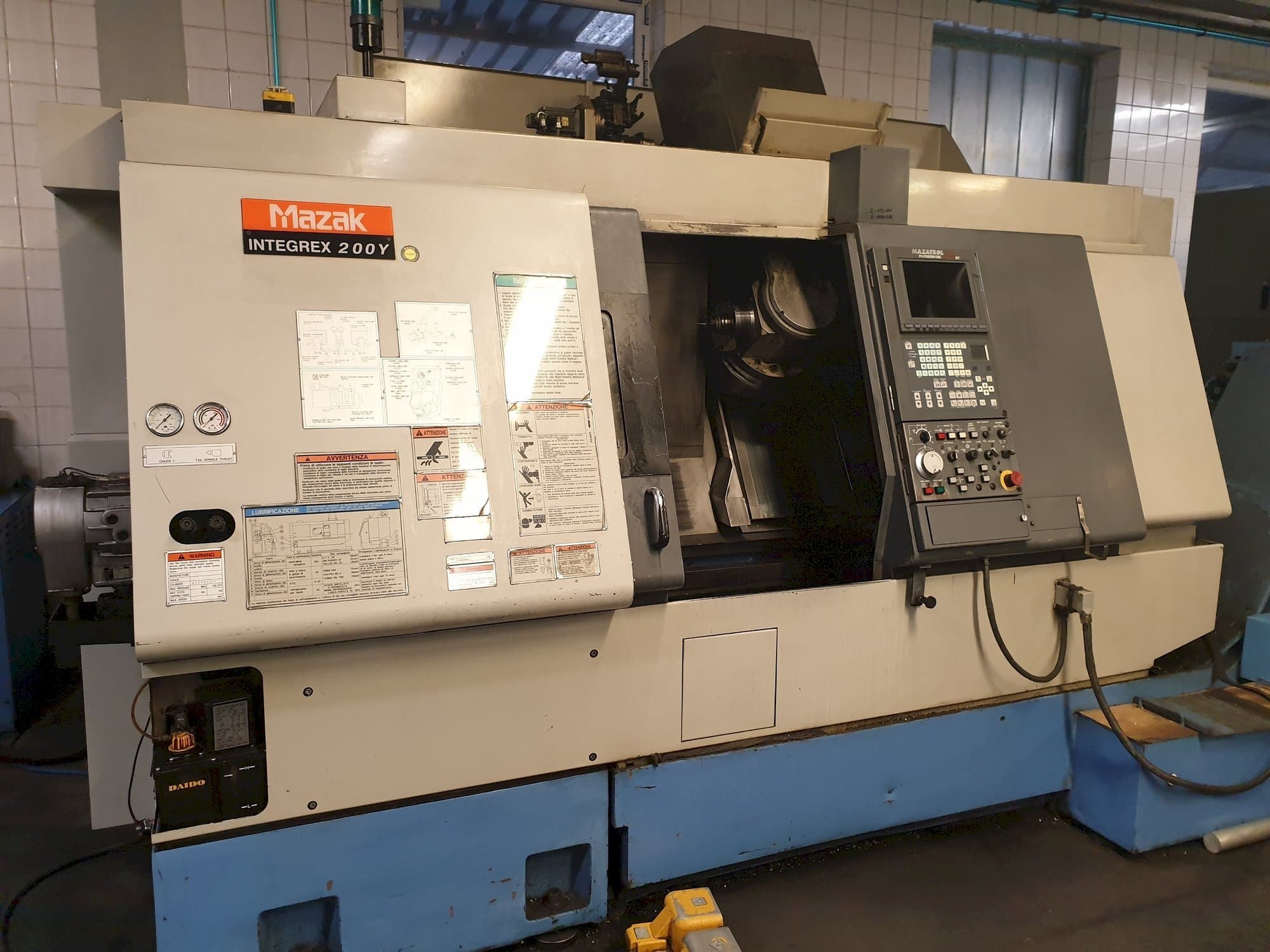 Prikaz stroja Mazak Integrex 200 Y sprijeda