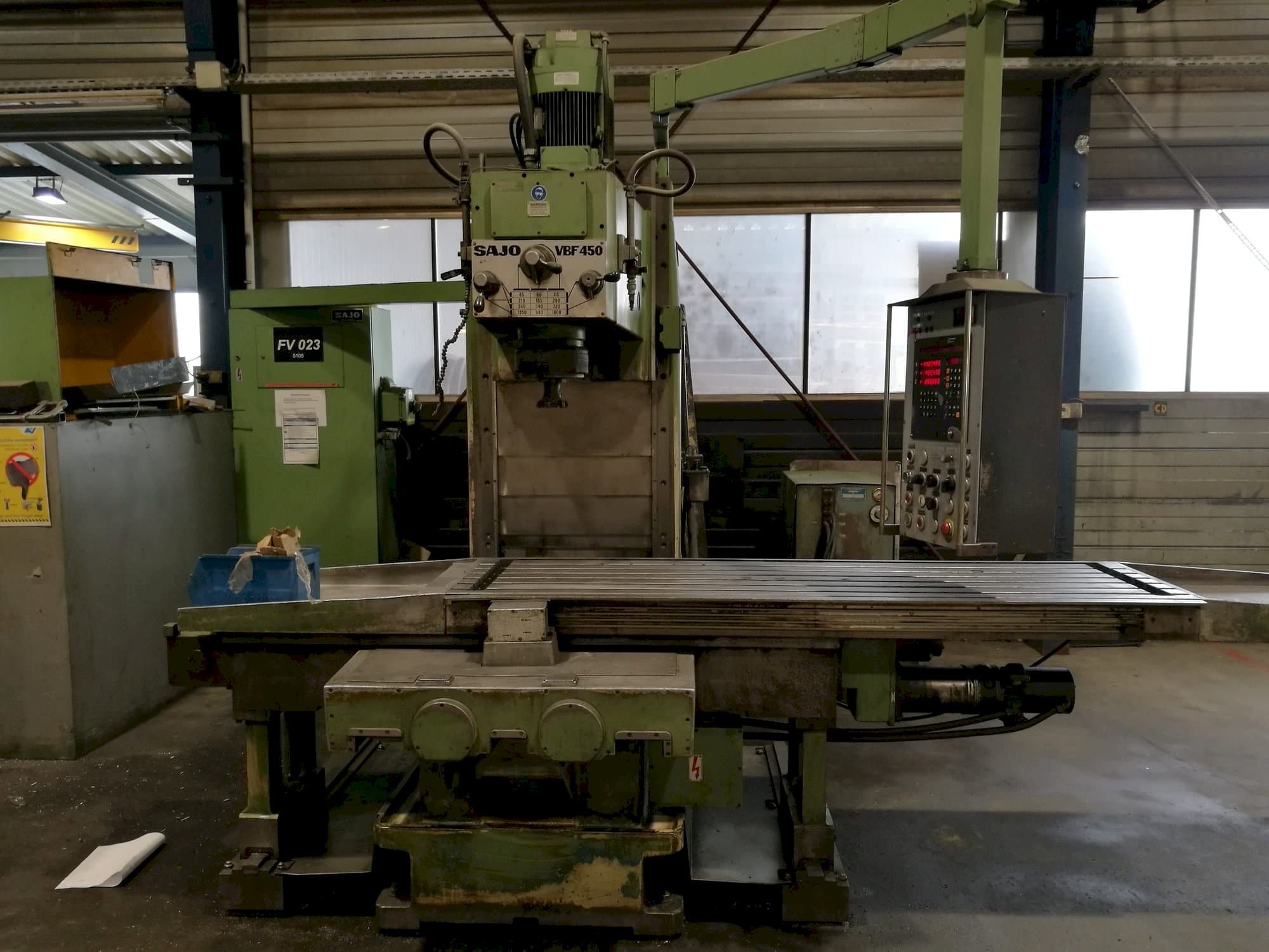 Prikaz  stroja SAJO VBF450  sprijeda