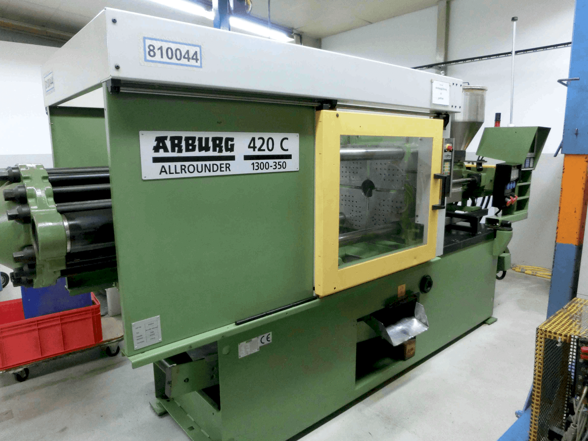 Prikaz stroja Arburg 420C-1300-350 sprijeda