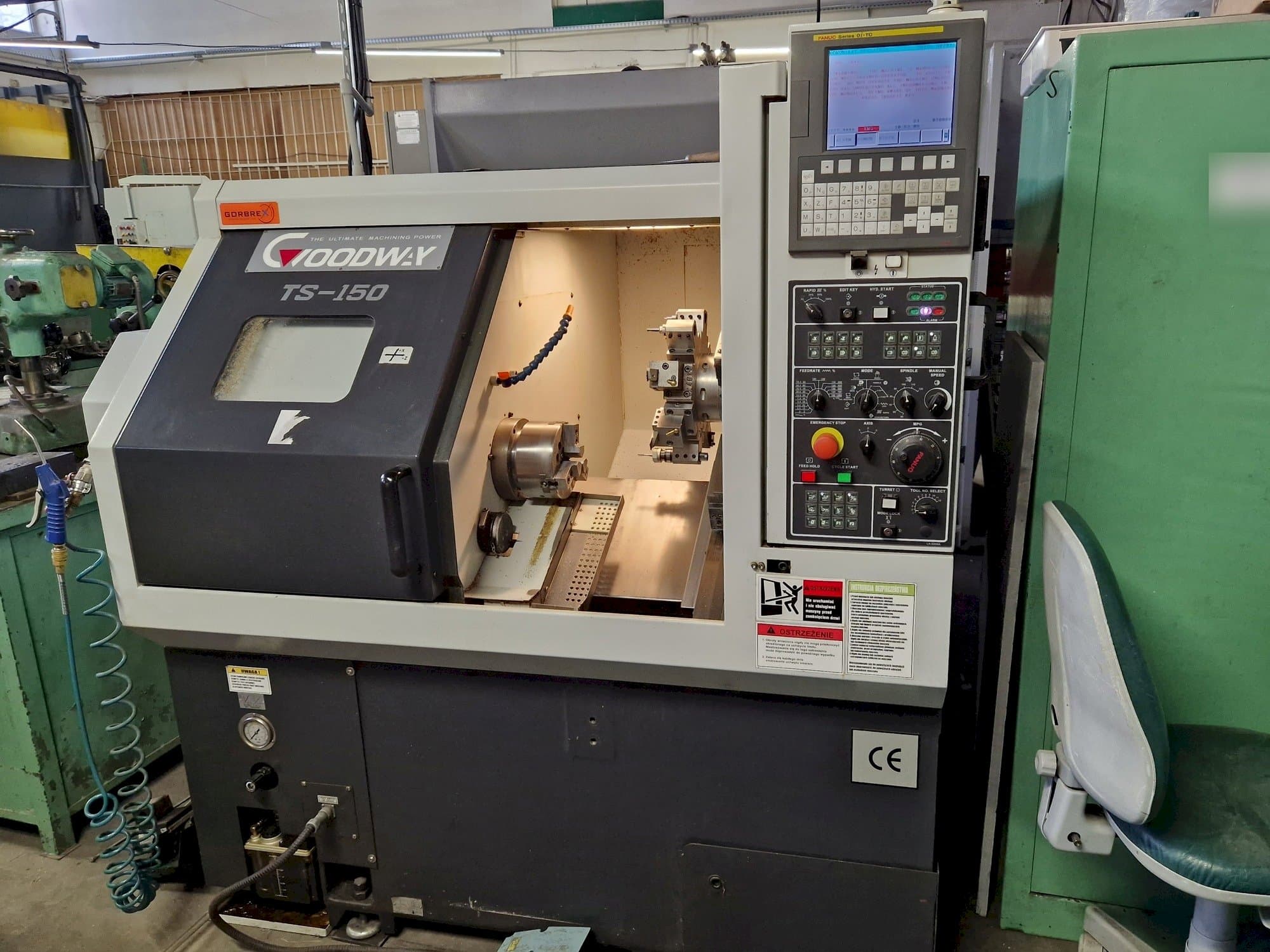 Prikaz  stroja Goodway TS-150M  sprijeda