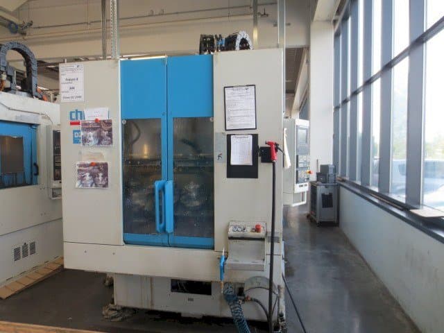 Prikaz stroja CHIRON DZ 15K W sprijeda