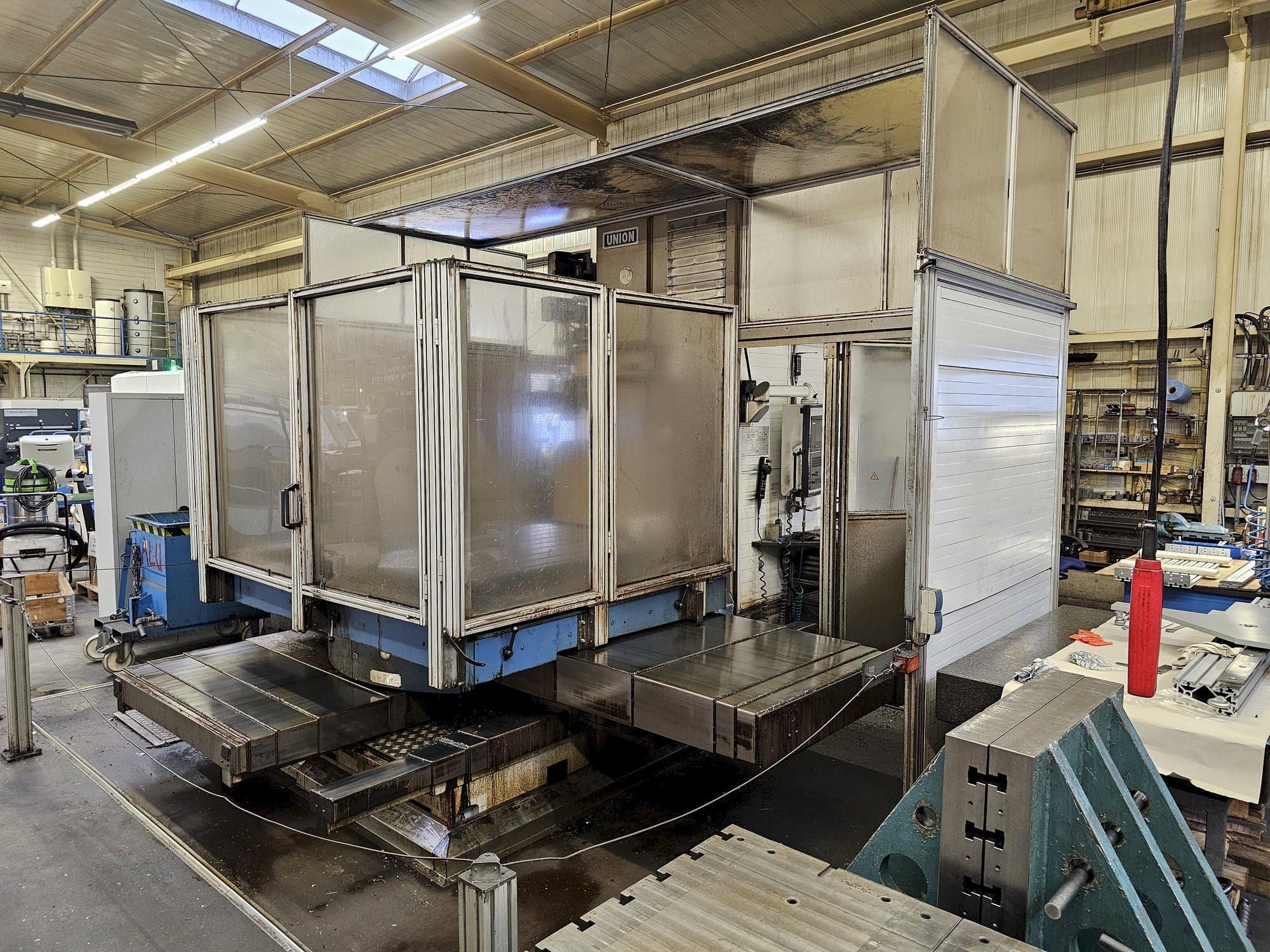 Prikaz stroja UNION TC 110 sprijeda