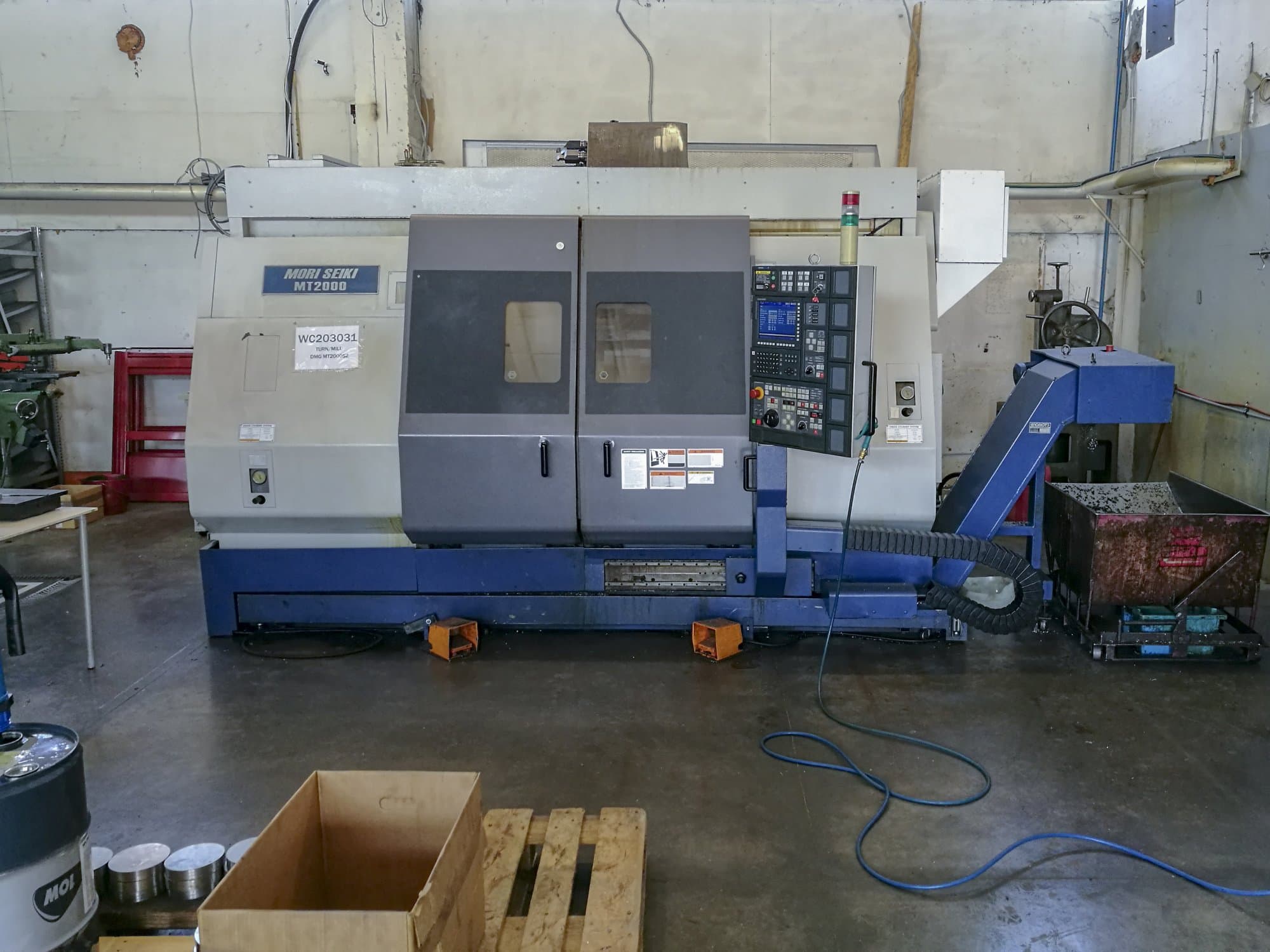 Prikaz stroja MORI SEIKI MT-2000 SZ sprijeda
