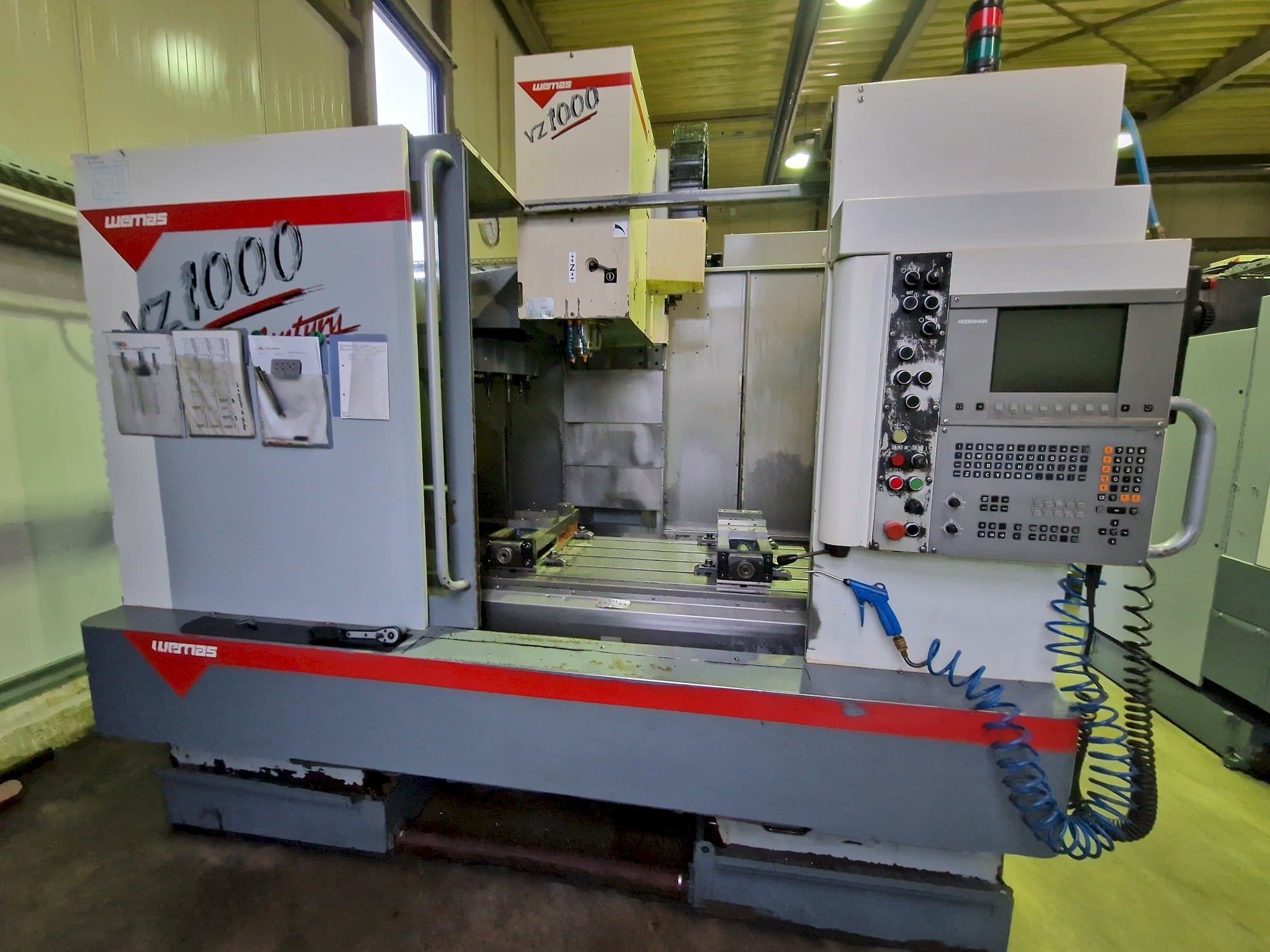 Prikaz stroja WEMAS VZ 1000 sprijeda