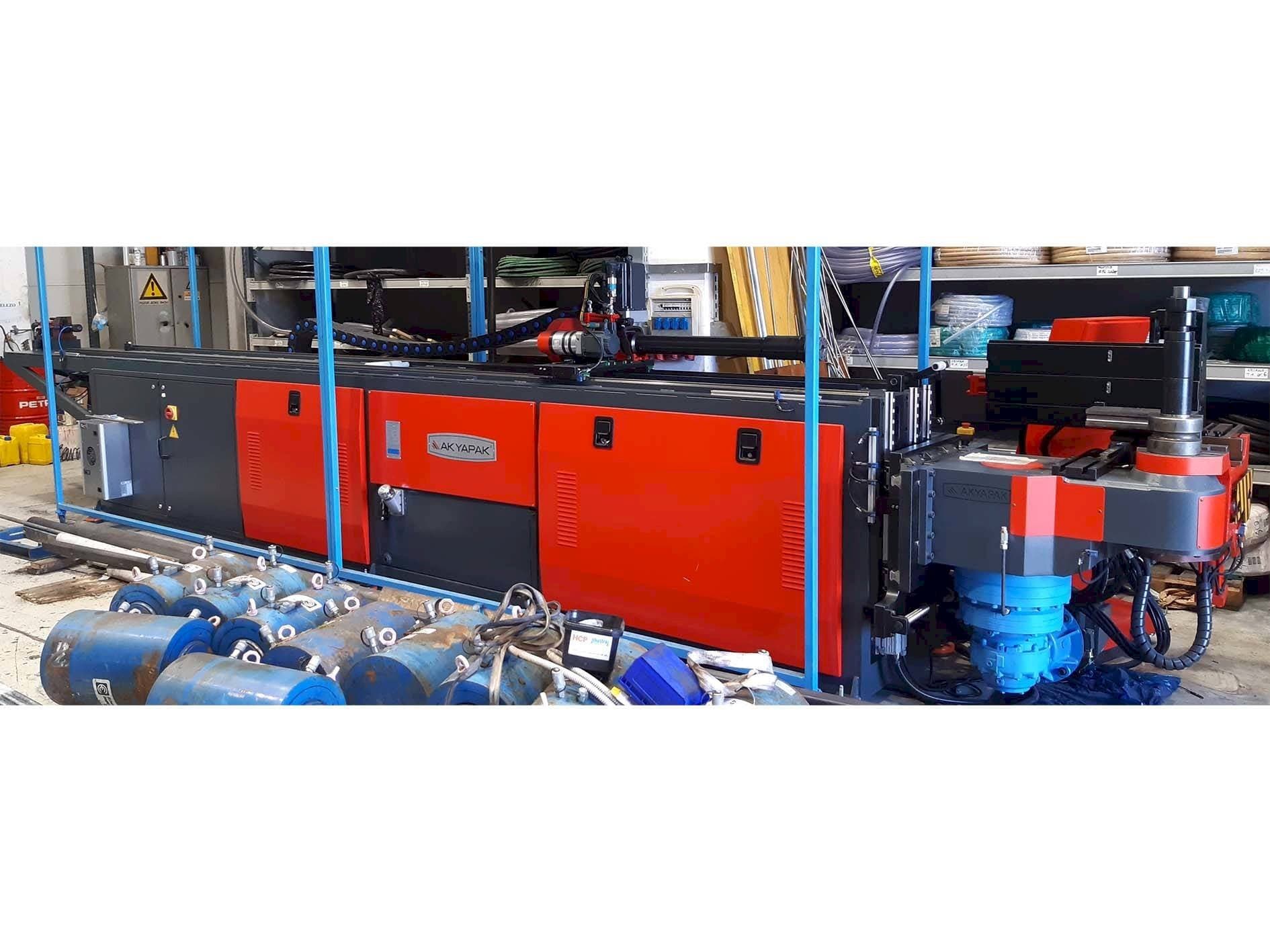 Prikaz stroja Akyapak ABM 76 CNC3 sprijeda