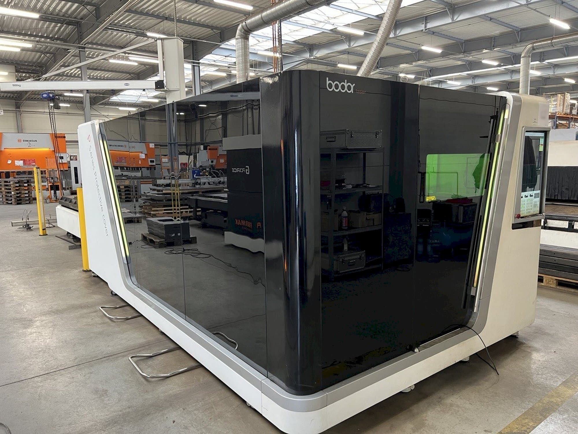 Prikaz  stroja Bodor P3015  sprijeda