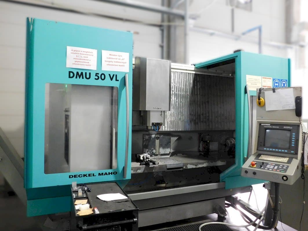 Prikaz  stroja DMG DMU 50 VL  sprijeda