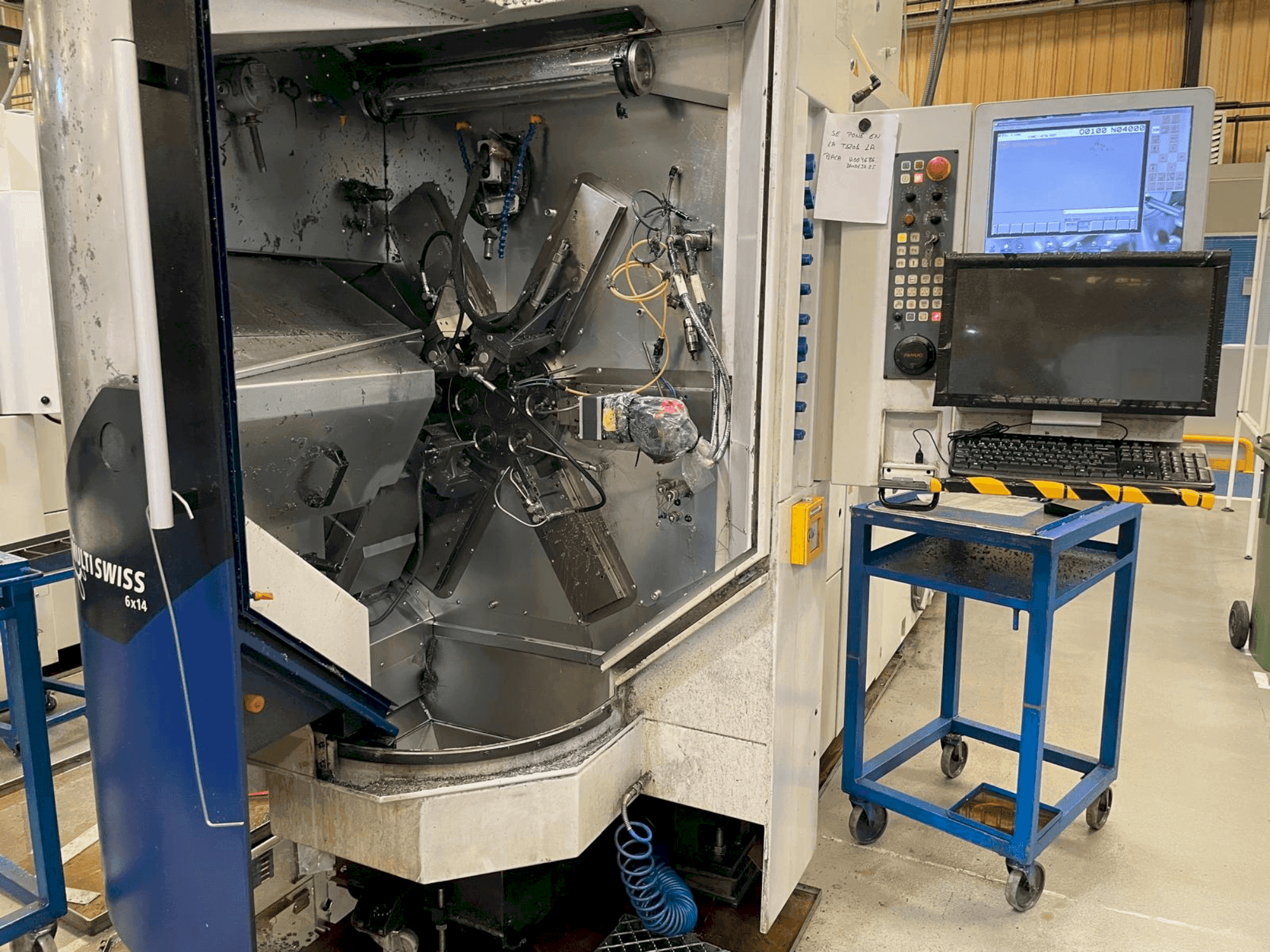 Prikaz stroja TORNOS MultiSwiss 6x14 sprijeda